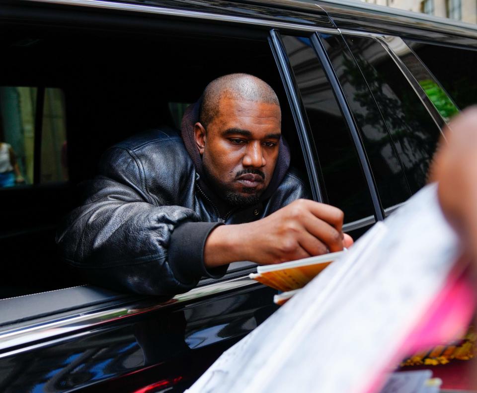 Kanye West auf einer Balenciaga-Show in New York City vergangenes Jahr. - Copyright: Gotham/GC Images