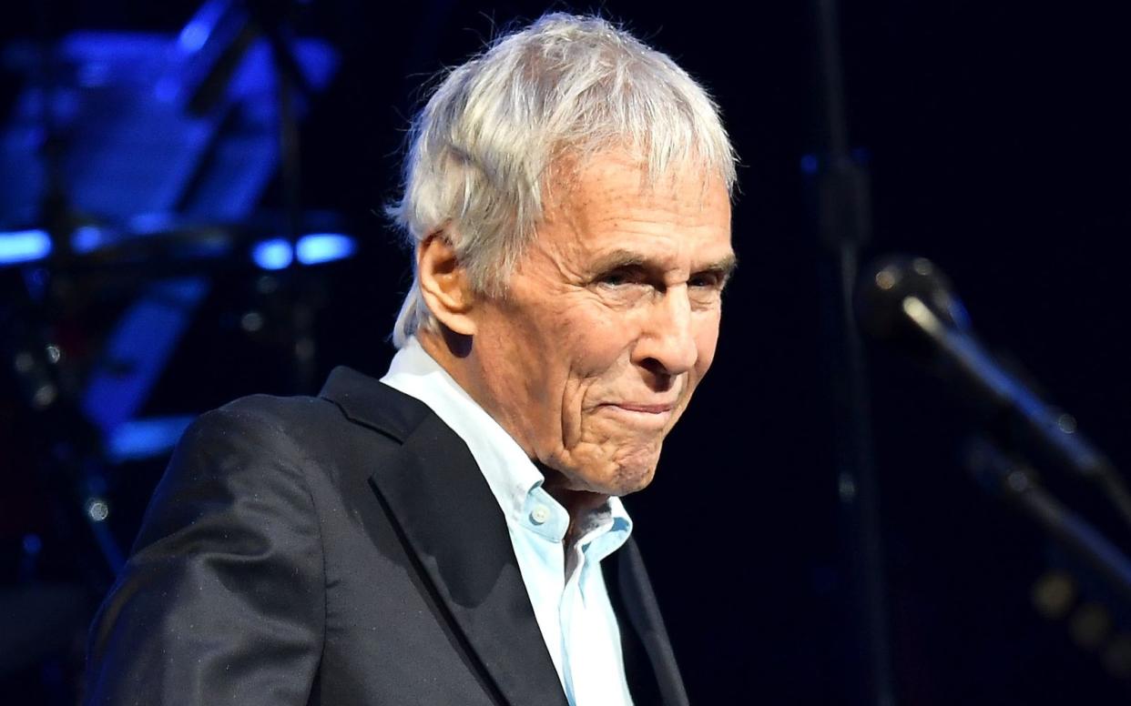 Burt Bacharach starb am 8. Februar im Alter von 94 Jahren. (Bild: 2018 Getty Images/Matt Winkelmeyer)