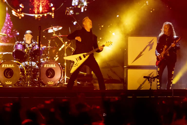 Una mujer dio a luz en pleno show de Metallica en Brasil