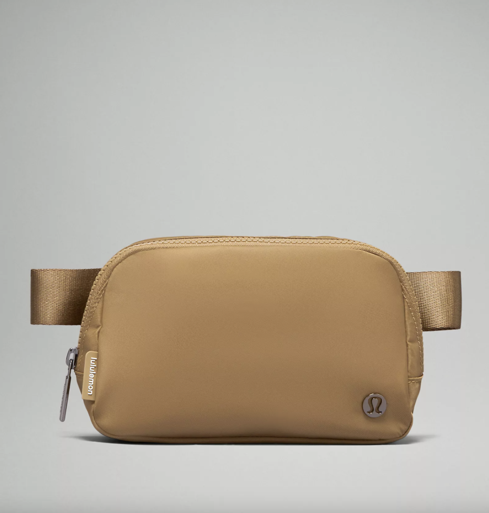 <p><a href="https://go.redirectingat.com?id=74968X1596630&url=https%3A%2F%2Fshop.lululemon.com%2Fp%2Fbags%2FEverywhere-Belt-Bag%2F_%2Fprod8900747&sref=https%3A%2F%2Fwww.womenshealthmag.com%2Flife%2Fg33822690%2Fcheap-christmas-gifts%2F" rel="nofollow noopener" target="_blank" data-ylk="slk:Shop Now;elm:context_link;itc:0;sec:content-canvas" class="link ">Shop Now</a></p><p>Everywhere Belt Bag</p><p>lululemon.com</p><p>$38.00</p><span class="copyright">Courtesy</span>