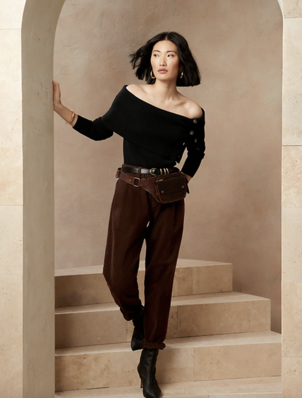 asian model in black Off-the-Shoulder Sweater (Photo via Banana Republic)