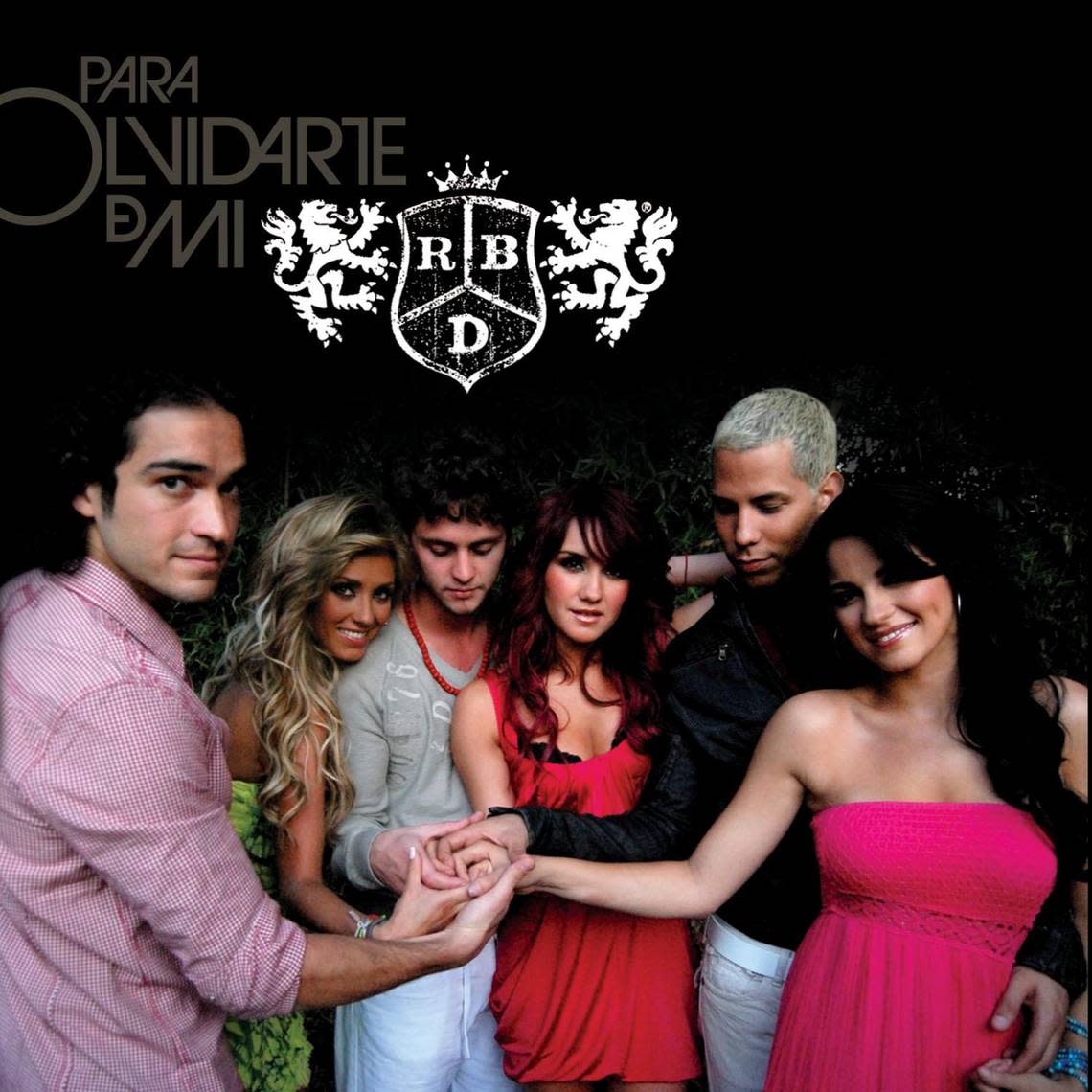 RBD publicity photo from their album ‘Para Olvidarte de Mi.’ EMI Televisa Music