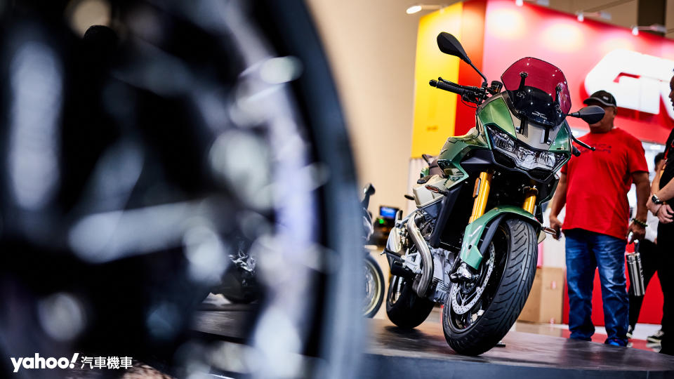 2023 Moto Guzzi V100 Mandello S抵台！建議售價等待中、世紀巨作少量導入！          