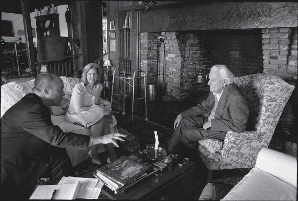 Michael Duffy, Nancy Gibbs and the Rev. Billy Graham at Graham's home in Montreat, N.C., in 2007.