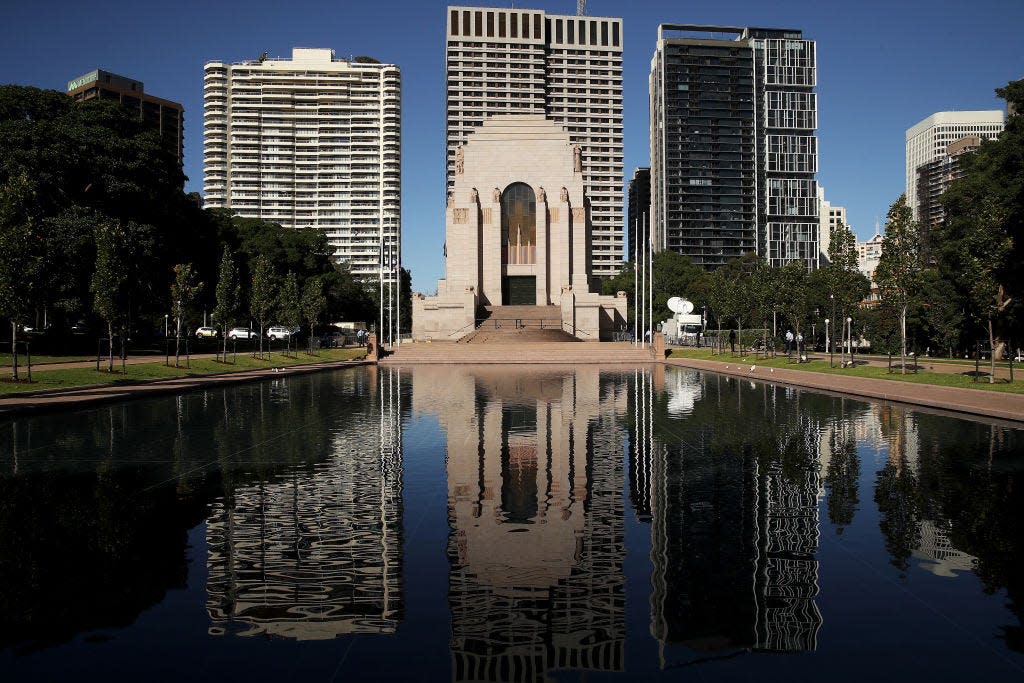 sydney parade hyde park empty 2020