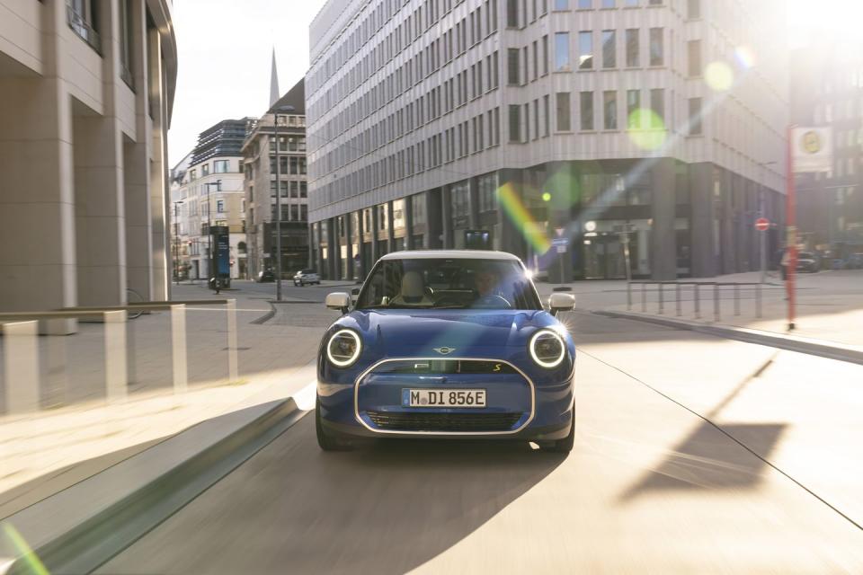 2025 mini cooper se