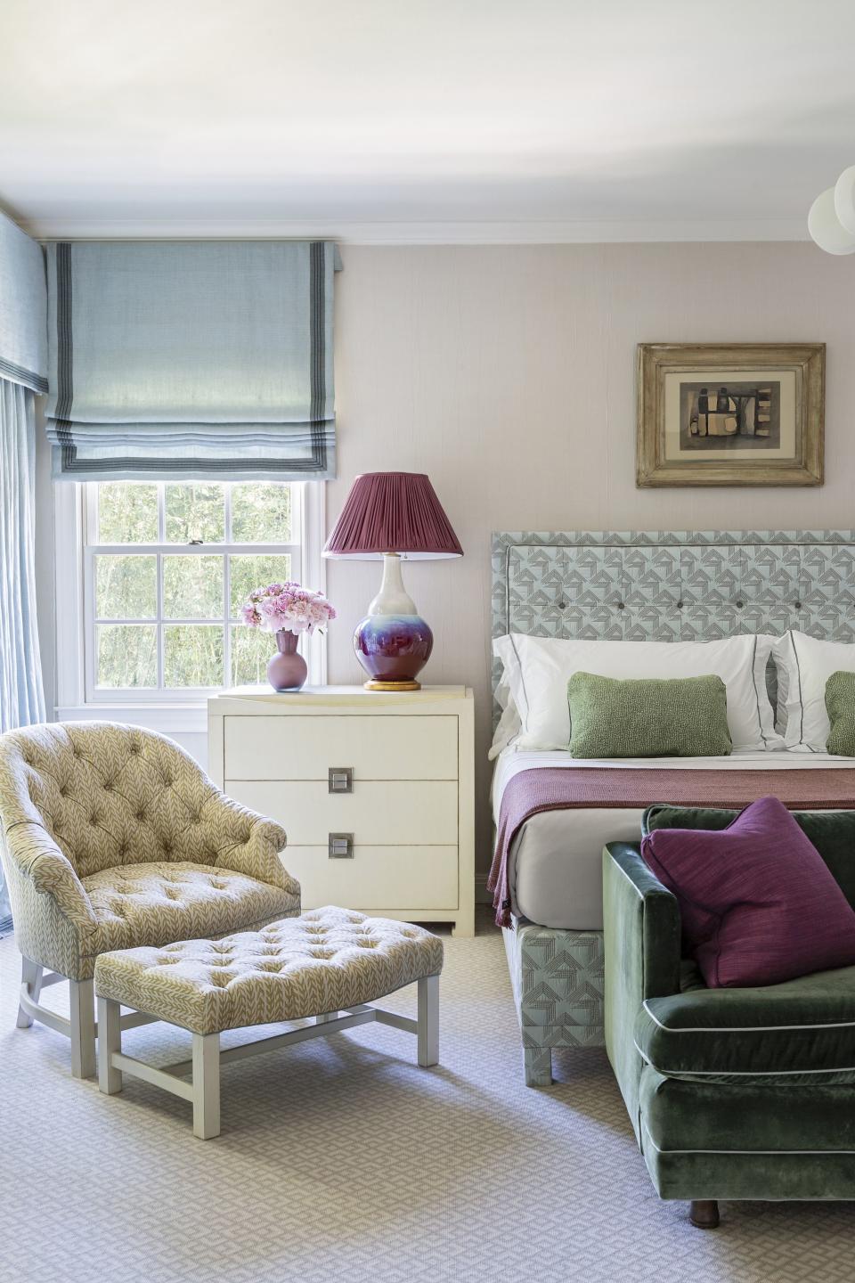 12 Creative Ways to Ensure Your Guest Bedroom Exudes Comfort