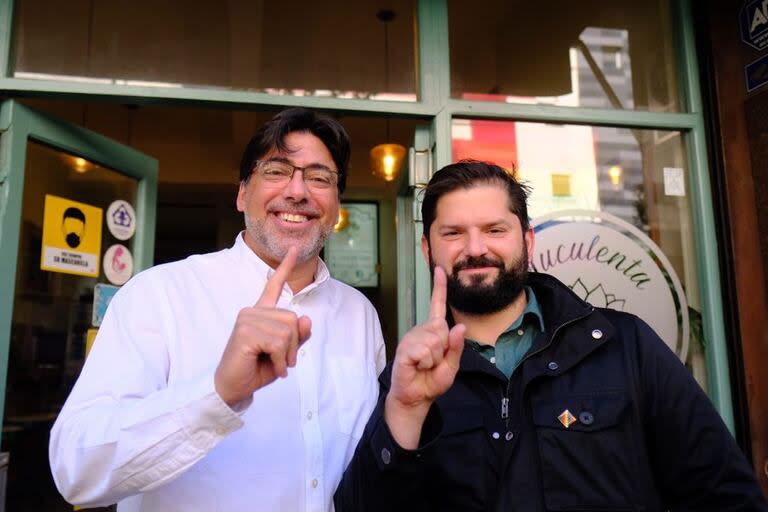 El presidente chileno, Gabriel Boric y Daniel Jadue durante la campaña electoral.