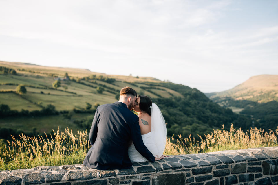 Lauren and Adam had priceless views foe their wedding celebrations (Images @agapestories_)