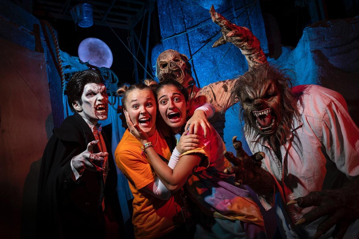 JoJo Siwa at Halloween Horror at Universal Orlando; Credit: Universal Orlando Resort