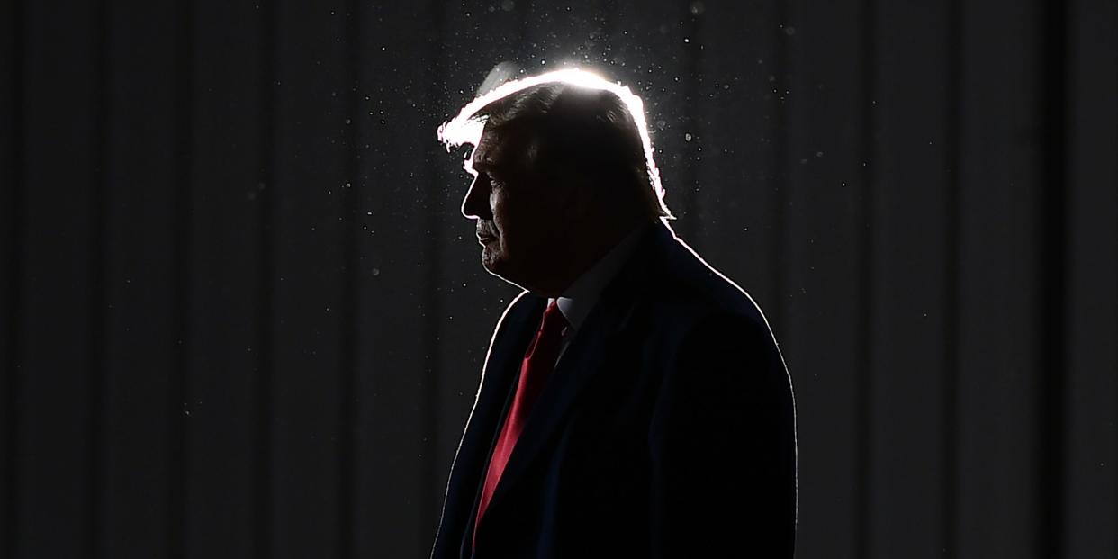 trump silhouette