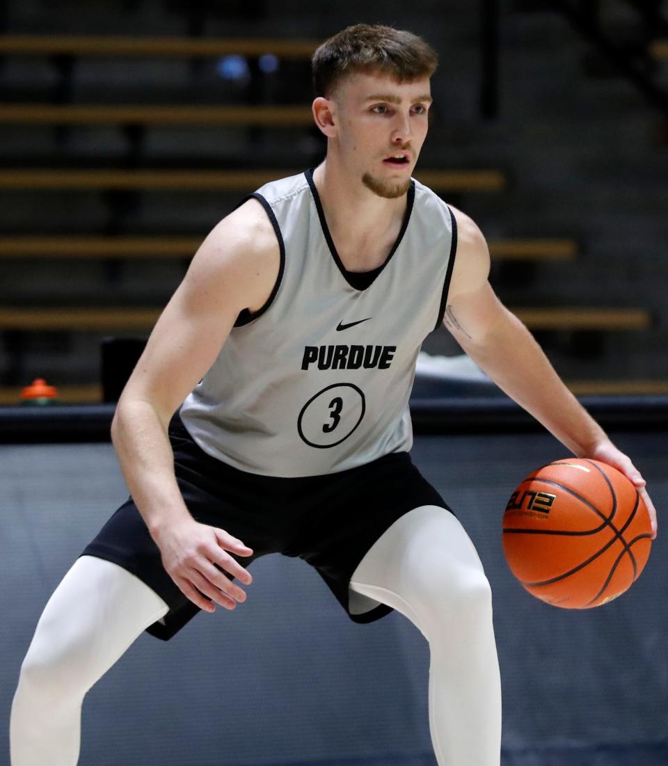 Purdue Boilermakers Braden Smith (3) dribbles the ball during a men’s basketball practice, Tuesday, Sept. 27, 2022, at Mackey Arena in West Lafayette, Ind. 