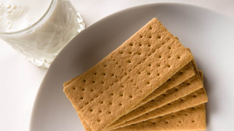 Stack of graham crackers on plate