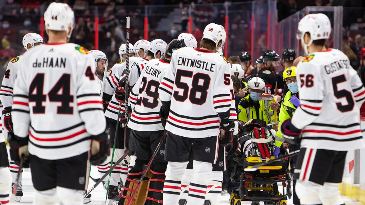 Blackhawks notebook: Connor Murphy update, Jake McCabe on trade deadline and more