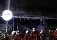 <p>Firefighters operate at the fire site at Tokyo’s Tsukiji fish market in Tokyo, Japan August 3, 2017. (Photo: Toru Hanai/Reuters) </p>