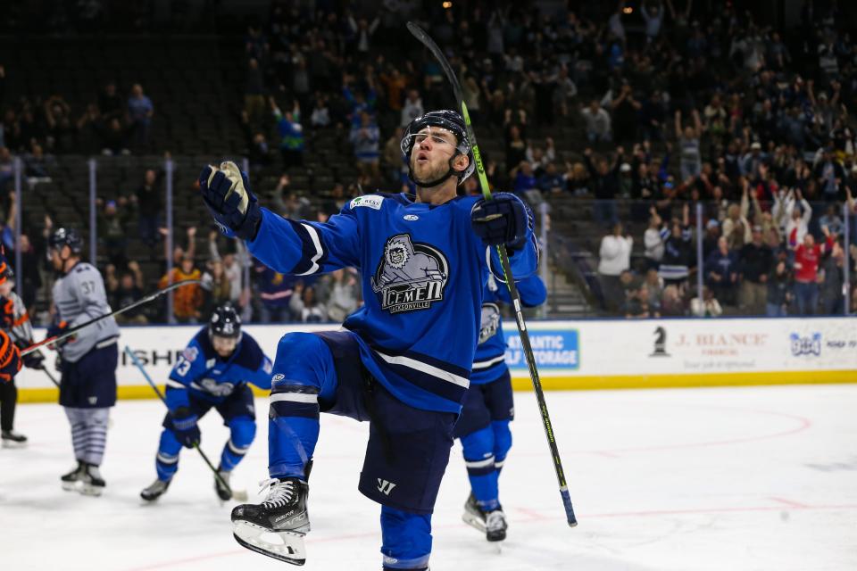 Jacksonville Icemen forward Craig Martin (29) celebrates his series-winning power play goal in Tuesday's ECHL Game 6 against the Greenville Swamp Rabbits.