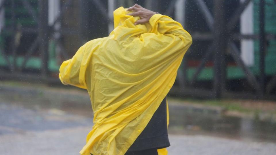 Se prevé que las fuertes lluvias causadas por Eta puedan sentirse en Centroamérica hasta el jueves en la noche, cuando regrese al Caribe y se fortalezca en su desplazamiento hacia Cuba y el sur de Florida (EE.UU).