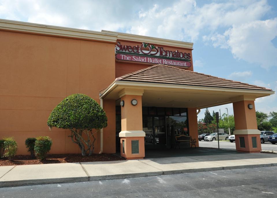 Will.Dickey@jacksonville.com--06/13/16--Sweet Tomatoes #63, 1625 Wells Rd, Orange Park, Florida. For weekly restaurant inspections slideshow. (The Florida Times-Union, Will Dickey)