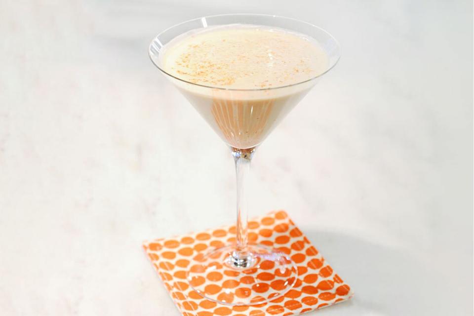 Brandy Alexander, 6100_021111_brandy_alexander_hd