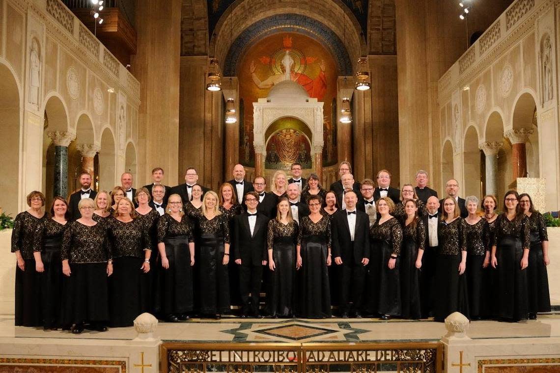 William Baker Festival Singers will present “Candlelight, Carols & Cathedral” on Dec. 16,