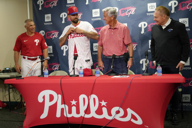 Kyle Schwarber makes Phillies debut as DH in leadoff spot in 8-7 win over  Blue Jays