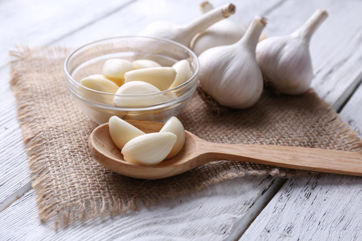 Chop garlic with the spin of a wheel - CNET