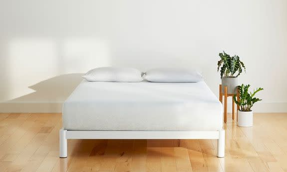 Save 10% on any order that includes a mattress at Casper.