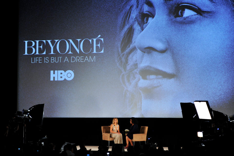 NEW YORK, NY - FEBRUARY 12:  Beyonce and Oprah Winfrey speak onstage at the HBO Documentary Film 'Beyonce: Life Is But A Dream' New York Premiere at the Ziegfeld Theater on February 12, 2013 in New York City.  (Photo by Larry Busacca/Getty Images for Parkwood Entertainment)