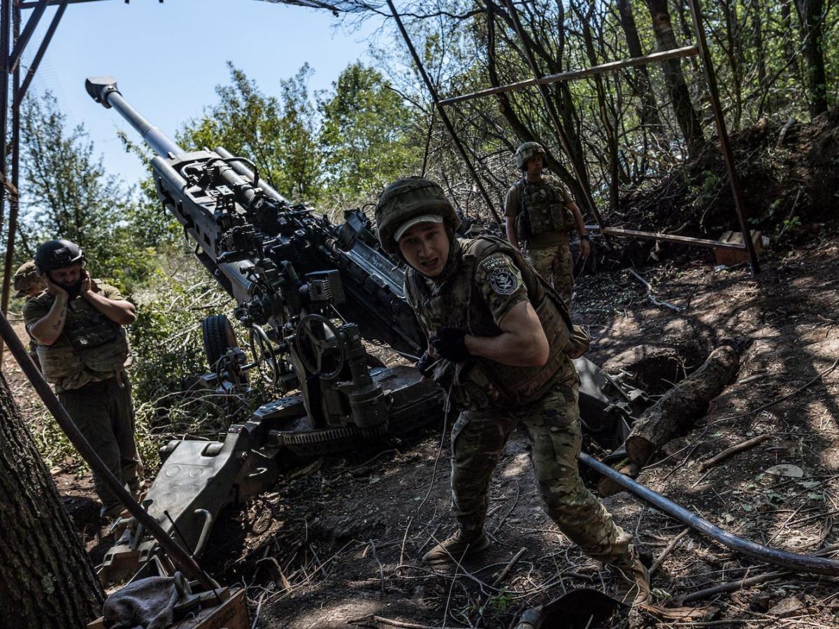 Ein ukrainischer Soldat, der ein Bein verloren hatte, sagte, er würde sich nie wieder freiwillig melden, und drückte damit einen seltenen, aber allgegenwärtigen Pessimismus aus