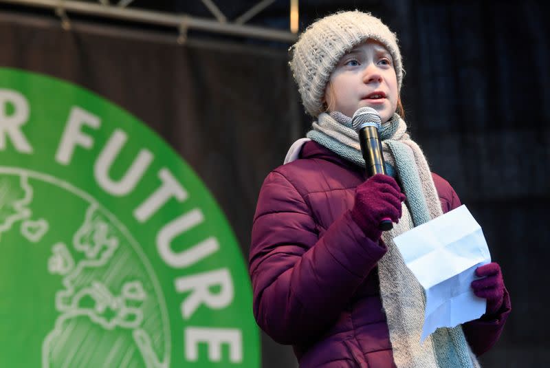 FOTO DE ARCHIVO: La activista por el medio ambiente sueca Greta Thunberg habla durante la protesta "Fridays for Future" en Hamburgo, Alemania