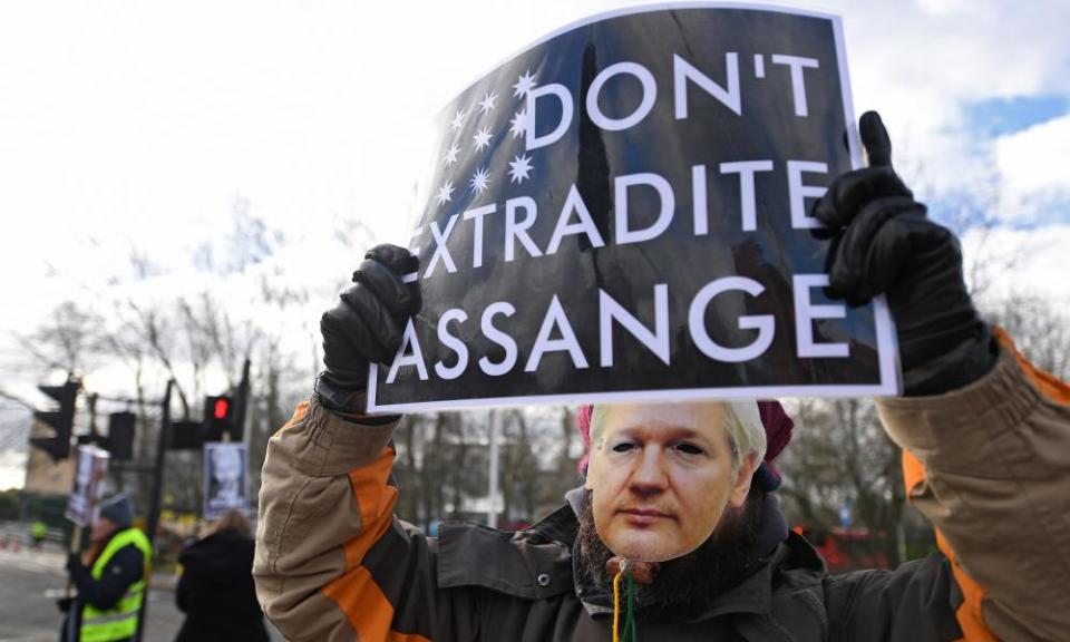 Julian Assange supporters