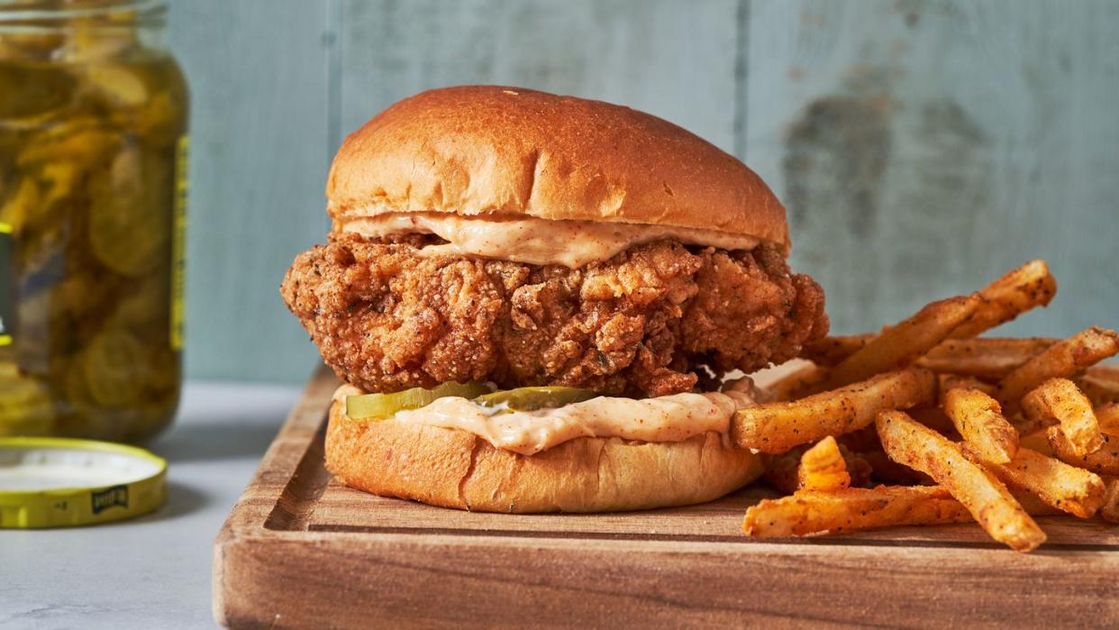 copycat popeyes chicken sandwich