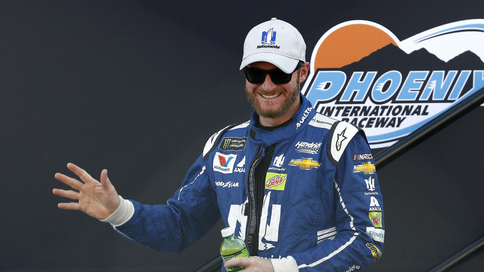 Yahoo Sports’ Jay Busbee looks back the racing career of Dale Earnhardt Jr. after 19 NASCAR seasons. (AP)