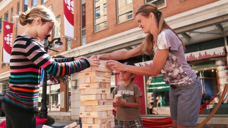 Remaking Sparks: Fresh ideas for pedestrian mall get test run