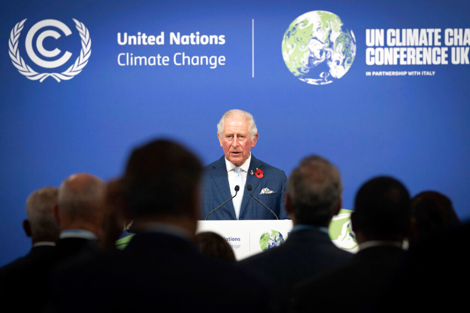 時任王儲的查爾斯在2021年聯合國氣候峰會COP26上，呼籲各國領導人對氣候變遷採取「要準備打戰爭的立場」。（圖／美聯社）