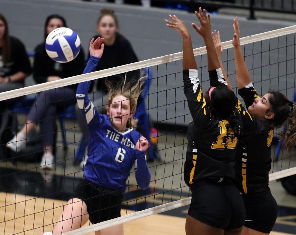 Mount St. Mary's Ella Hale returns a ball against Lawton Mac on Friday in a Class 5A state semifinal in Noble.