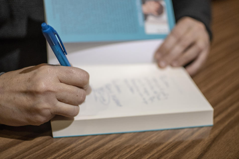 Die zweite Signierstunde von Shawn Warner dürfte weitaus besser besucht sein als seine erste (Symbolbild: Getty Images)