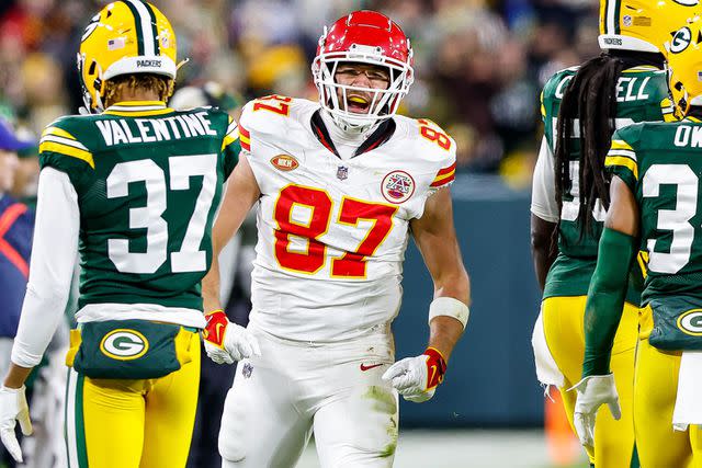 <p>Darren Lee/CSM/Shutterstock</p> Travis Kelce plays on Dec. 3, 2023 in Green Bay, Wisconsin