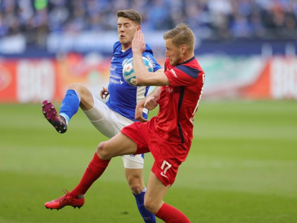 Hansa Rostock verlängert mit Behrens