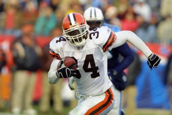 Cleveland Browns running back Ben Gay runs upfield against the Tennessee Titans on Dec. 30, 2001, in Nashville, Tennessee.