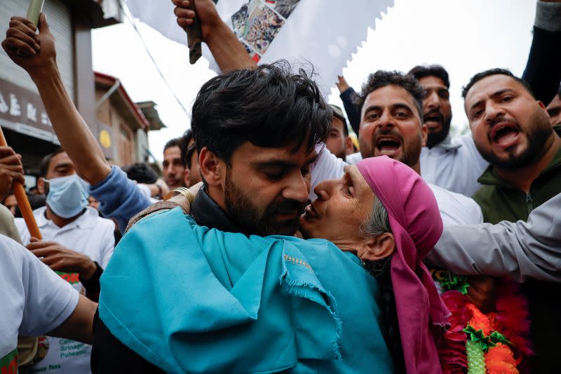 India's restive Kashmir eludes Modi in first election since losing autonomy