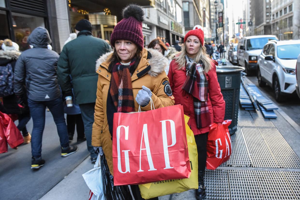 NEW YORK, NY - NOVEMBER 23: People shop on Black Friday on November 23, 2018 in New York City. The day after Thanksgiving, Black Friday is considered to be the start of the holiday shopping season, with shoppers heading to stores and online for deals.  (Photo by Stephanie Keith/Getty Images) ORG XMIT: 775262727 ORIG FILE ID: 1064604930