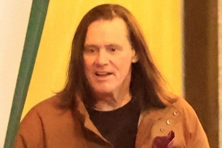 Jim Carrey estrenó nuevo look en la antesala de su cumpleaños