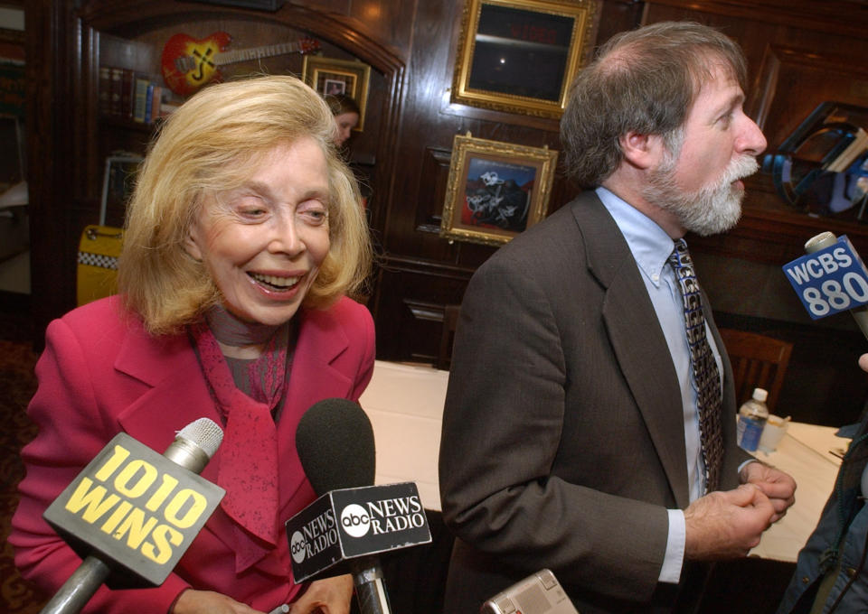 FILE - In this Jan. 16, 2004 file photo, psychologist Dr. Joyce Brothers, left, and Bruce Spizer, author of "The Beatles are Coming," are interviewed at a news conference in New York. Brothers died Monday, May 13, 2013, in New York City, according to publicist Sanford Brokaw. She was 85. (AP Photo/Richard Drew, File)