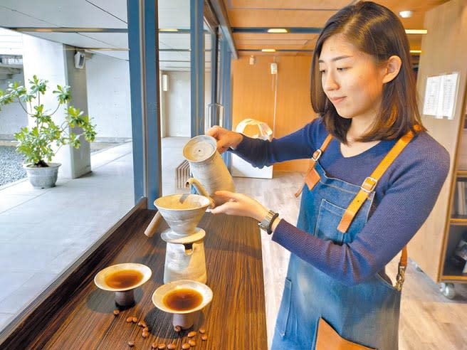 鶯歌陶瓷博物館推出「國際咖啡杯大賽」，希望讓結合陶瓷與咖啡，創造全新生活美學，。（張睿廷攝）