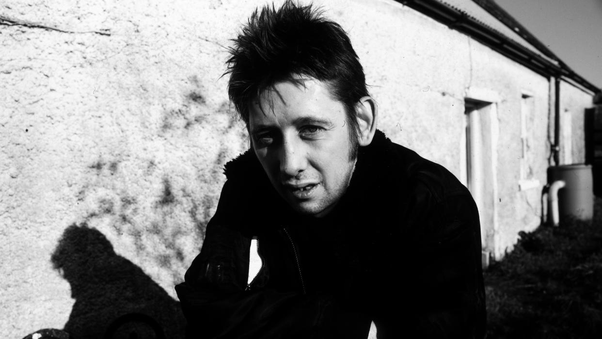  Singer and musician Shane MacGowan, of the Pogues, at the family home in Nenagh, Tipperary, Ireland, 1997. MacGowan's parents moved back to Ireland in 1988 after thirty years in England, where Shane was born and grew up. 