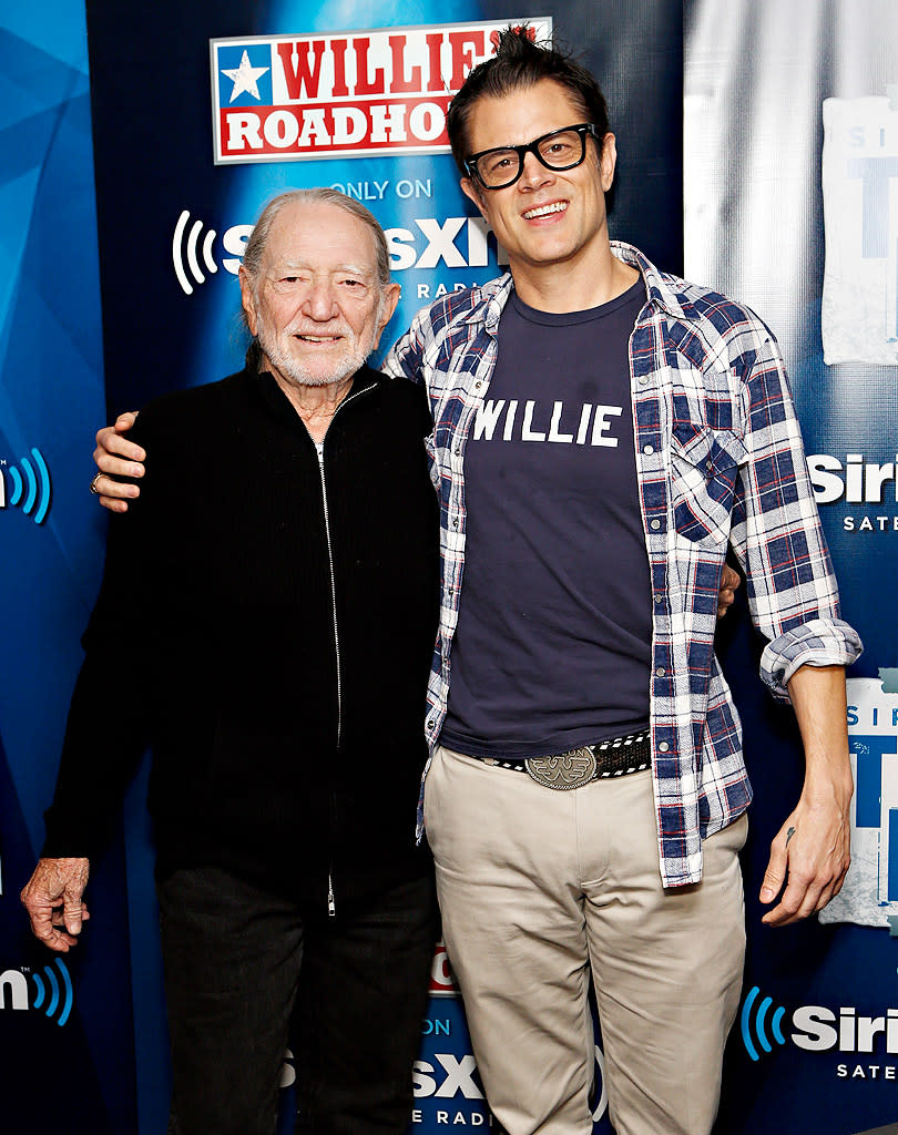 Willie Nelson, Johnny Knoxville