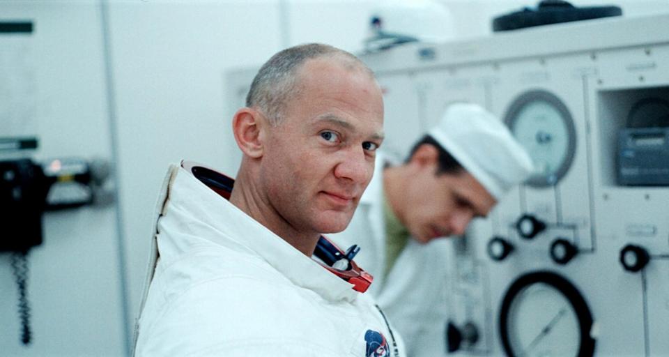 APOLLO 11 - Still 1