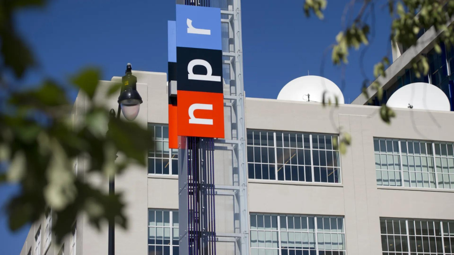 <sub><em>NPR’s headquarters in Washington, D.C. Photo: Saul Loeb/AFP via Getty Image</em></sub>
