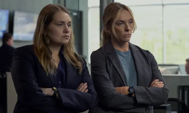 Meritt Weaver and Toni Collette in Unbelievable